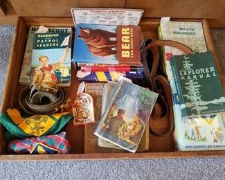 Assorted vintage and mid-century boy scouts items