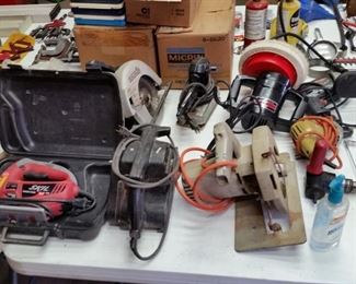 Assorted power tools
