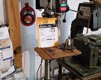 Delta 17-959L floor model 17" 16-speed drill press.  Features laser crosshairs.