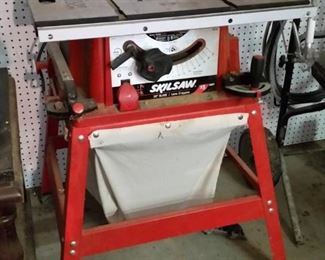 Skilsaw table saw