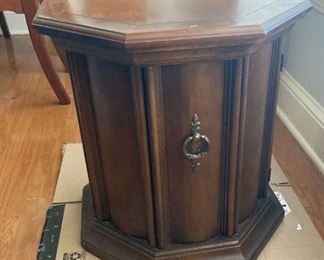 Hammary Furniture Octagon Side Table With Cabinet