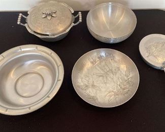 Lot Of 5 Aluminum Bowls Pots And Casserole Dish