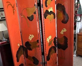 Vintage heavy lacquered Asian Screen 