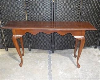 Lightweight Chippendale Style Wooden Console Side Table