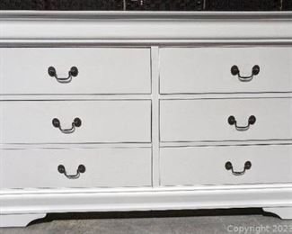 Nice Flat White 6 Drawer Dresser