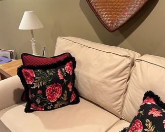 Love Seat with 2 sets of slipcovers....Red Wail Courdory is one