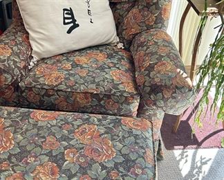 Very Comfortable Chair I tried it OK maybe too long