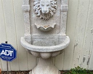 Lion head fountain