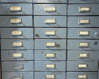 PLenty of tool cabinets!!!!!