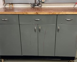 62 Long 30 Deep Work Bench with Cabinets and Heavy Mounted Vise