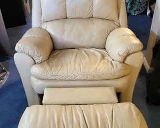 Lane Furniture Brand Recliner That Rocks and Swivels.