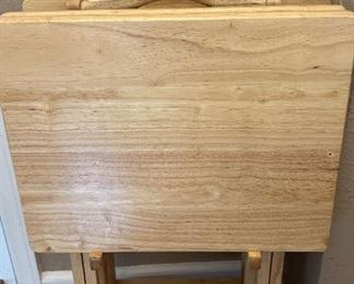 Set of 4 Blonde Wood TV Trays