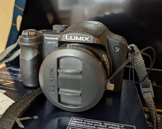 Panasonic Lumix Camera DMS-FZ7