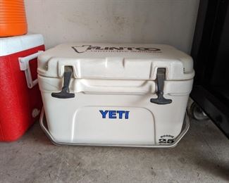 Yeti 25 Qt Cooler