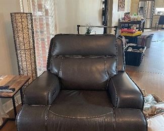 reclining leather chair