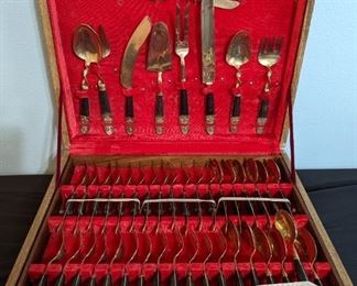 Flatware Set