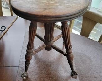 Piano Stool with Glass feet