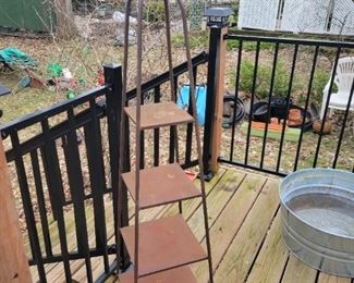 Metal 4 tier plant stand