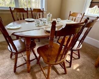 Table w/6 Chairs and leaves $395