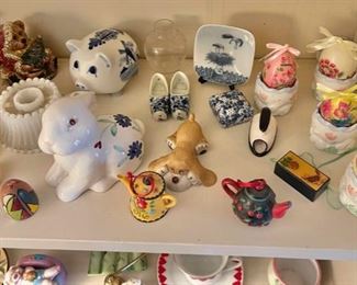 HOME DECOR SALT PEPPER SHAKERS