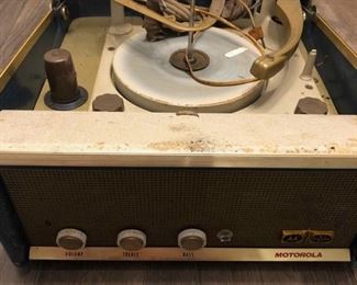 VINTAGE MOTOROLA RECORD PLAYER