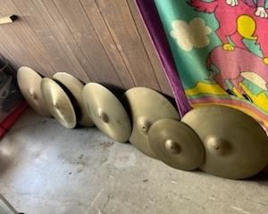 VINTAGE ZILDJIAN & PAISTE CYMBALS