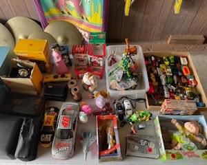 VINTAGE TOYS