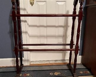 #4 QUILT/ BEDSPREAD SPINDLE RACK STAND $100.00