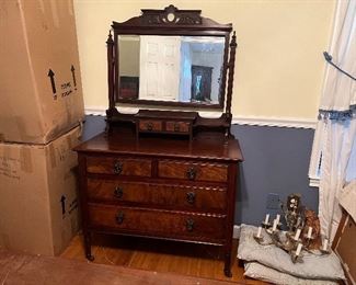 #1--BURLED WOOD DRAWERS (4) FRONT W/ 2 SMALL MINI DRAWERS ON TOP UNDER THE MIRROR  