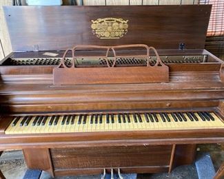 Vintage 1950's Kimball Consolette Piano.