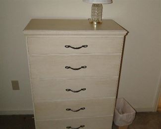 Dresser 43x28x16