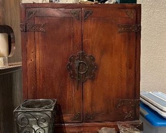 Antique Qing Dynasty Chinese Side Cabinet/Carrying Chest with many small drawers