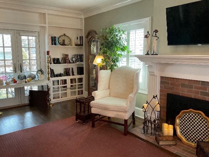 Barbara's Absolut Estate Sale in Kenosha, WI starts on 3/23/2023