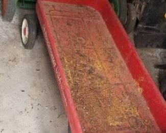 Little red wagon 