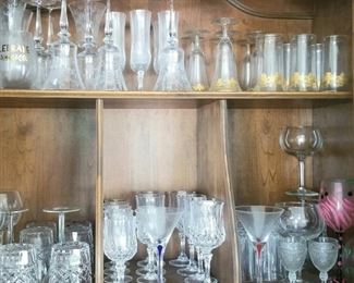 Lots of barware 