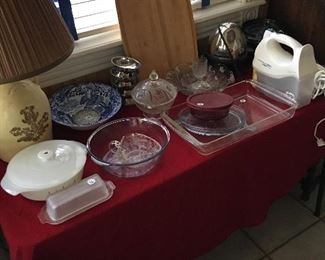 Blue & white, Pyrex, Iris & Herringbone, mixer