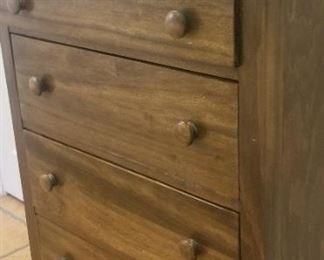 A simple but good looking vintage chest and bread box