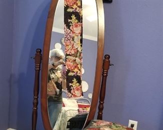 Great set up for your closet or room