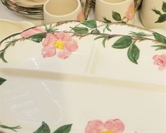 Franciscan rose pattern, sold as lot