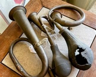 Antique horns 