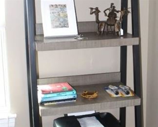 Great shelving piece.