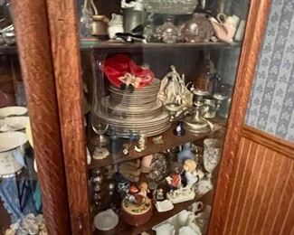 hundreds of antique curios and collectibles