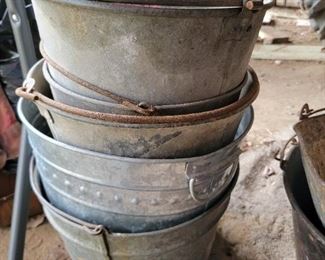 VINTAGE BUCKETS