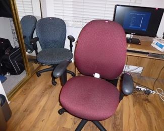 nice office chairs (excuse the white plug!!)