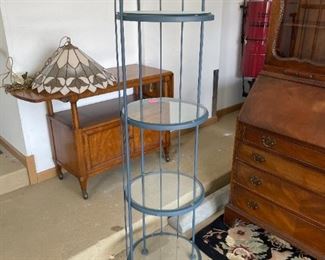 METAL AND GLASS BAKERS RACK