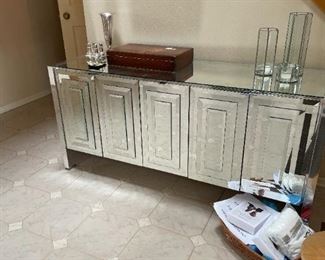 MIRRORED CREDENZA