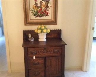 Nice antique wash stand with storage