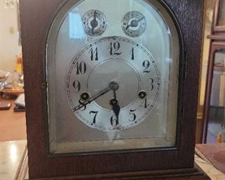 Dark Oak Mantle Clock