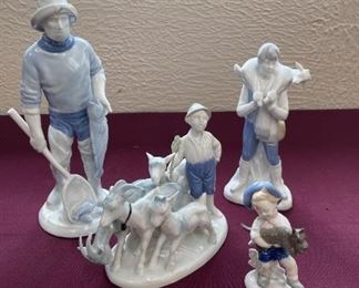 German Blue White Porcelain Figurines