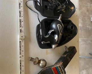 Compact Wrench Hitch